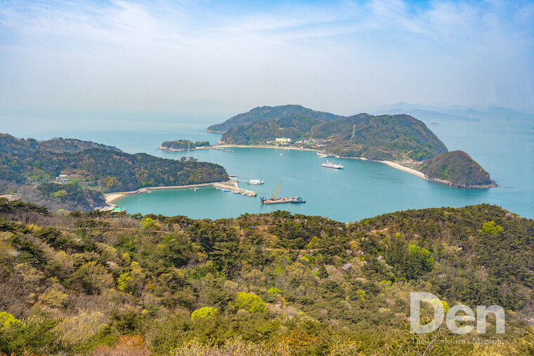 대이작도 부아산 정상 전경 ⓒ Den