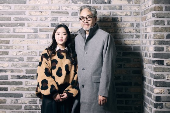 ◇ 영화에 출연한 권수진씨(왼쪽)와 영화를 연출한 박혁지 감독(오른쪽).   *출처=영화사 진진