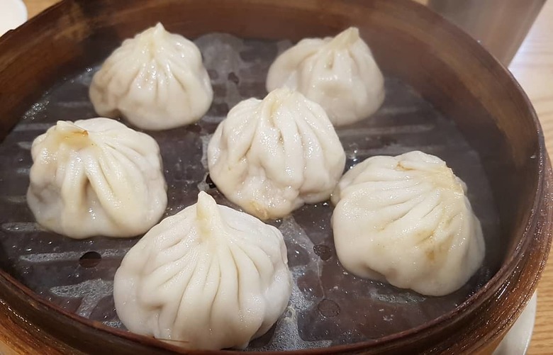 촉촉하고 진한 육즙의 매력 중국만두 