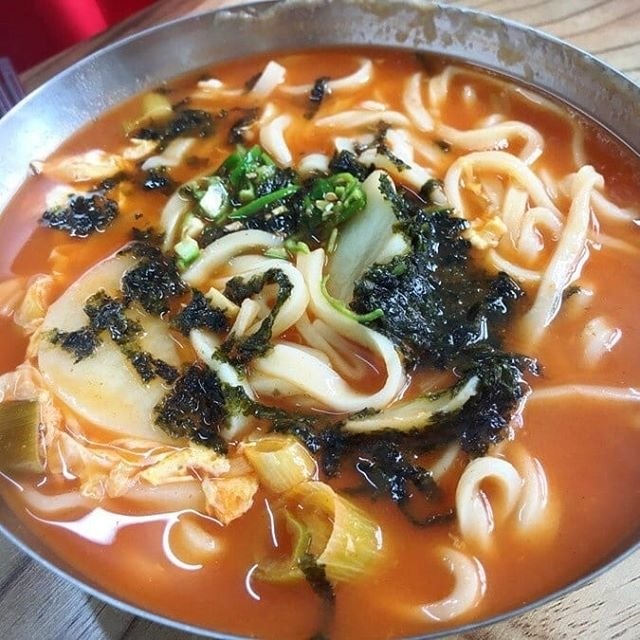 추운 날씨에 후루룩~ 전국 칼국수 맛