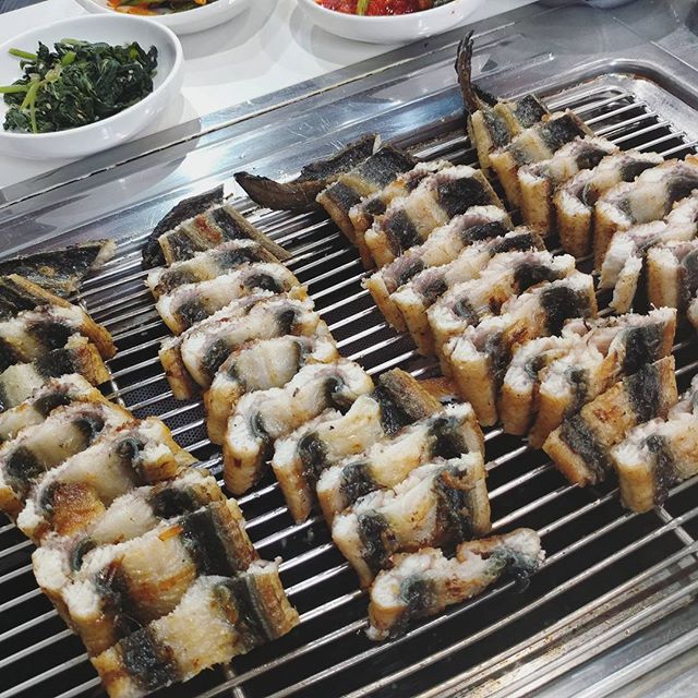 힘이 불끈! 겨울철 보양식 장어 맛집