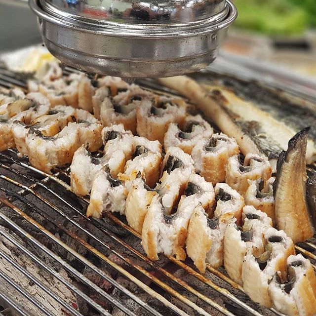 힘이 불끈! 겨울철 보양식 장어 맛집