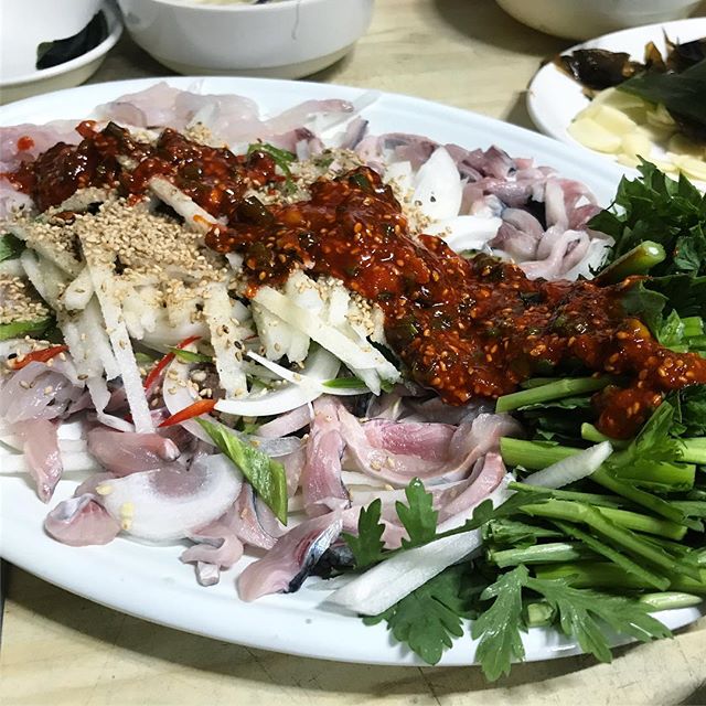 겨울철 대표 별미! 과메기 맛집 BE
