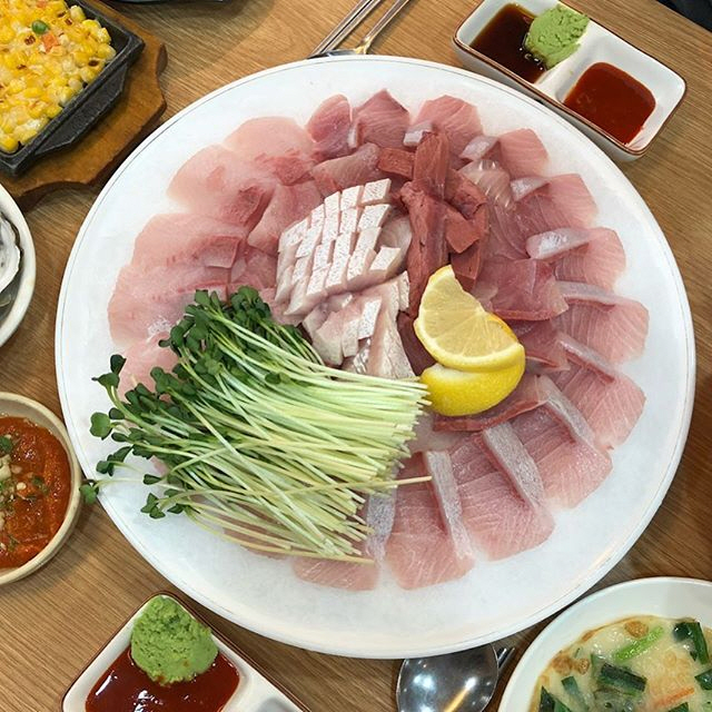 혀끝에 녹아드는 찰진 속살 마성의 대