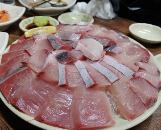 혀끝에 녹아드는 찰진 속살 마성의 대