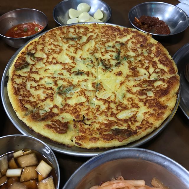 야들야들 쫄깃쫄깃, 인생 족발을 만나