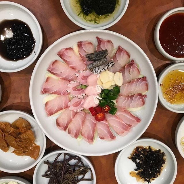 황금보다 귀한 여름철 보양식 민어 맛