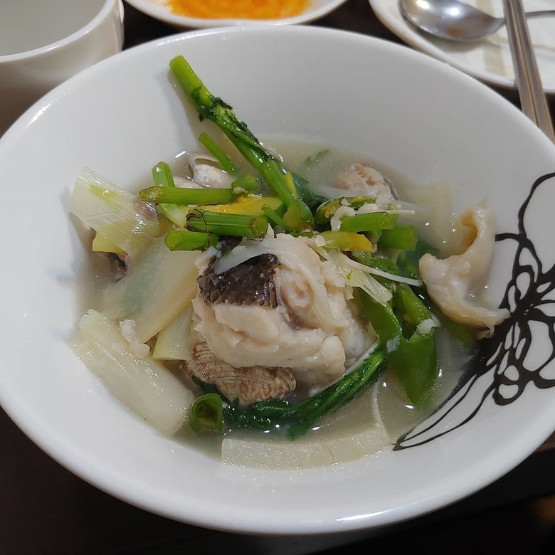 황금보다 귀한 여름철 보양식 민어 맛