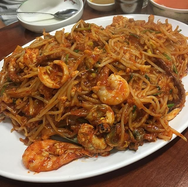 ‘수육’ vs ‘찜’ 푸짐한 술친구,