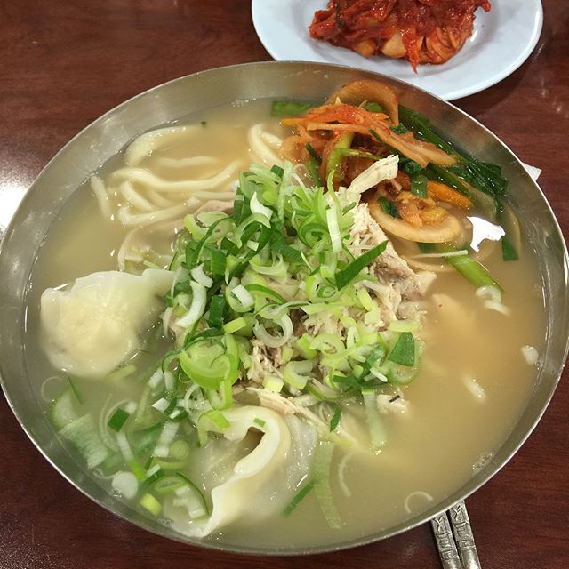 걸죽파 vs 맑은파 시원한 콩국수 열