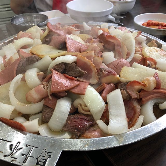 컨버전스의 향연 부대찌개 맛집