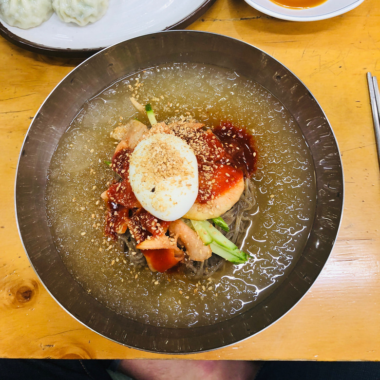 코끝이 찡하게 후루룩! 스트레스 풀리