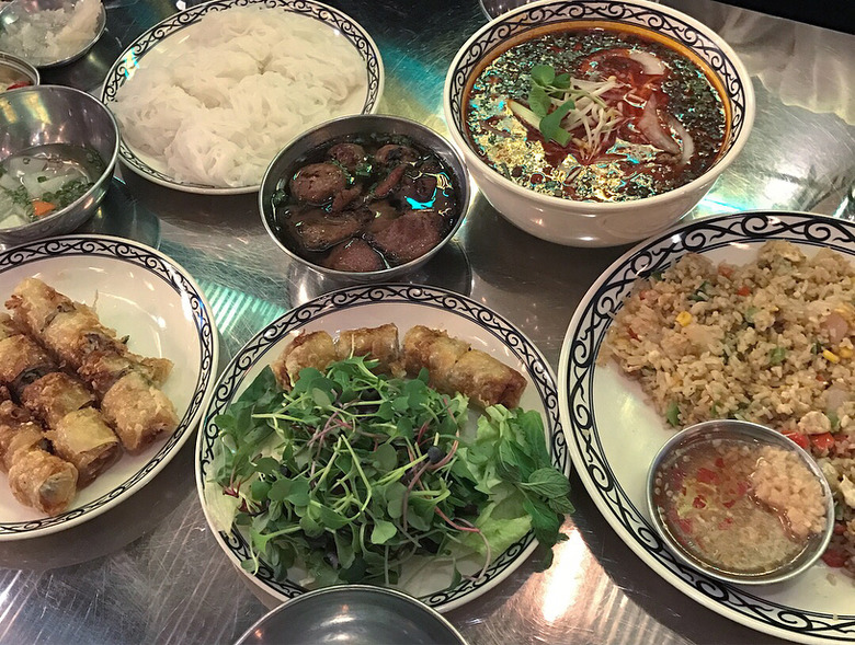 짜장면은 식상해! 배달되는 면요리 맛