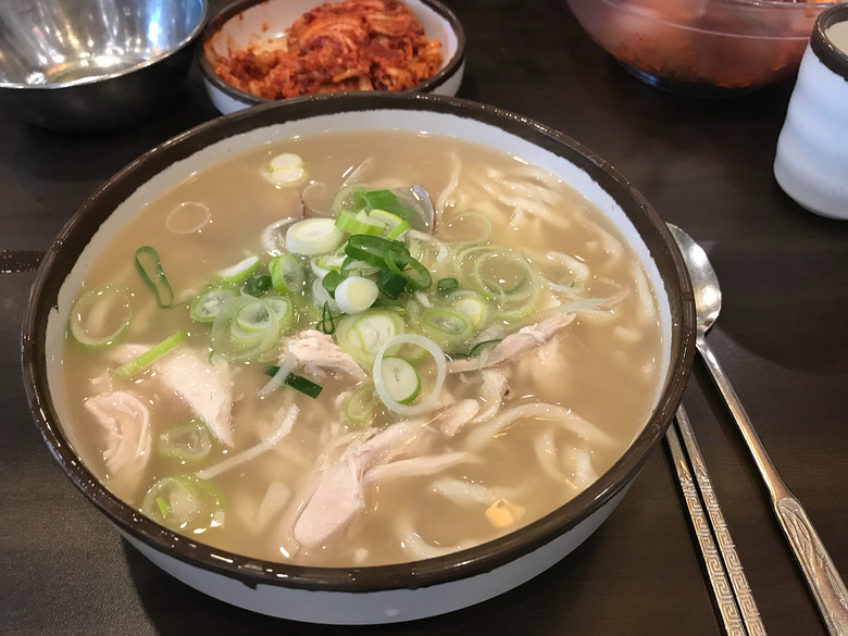 짜장면은 식상해! 배달되는 면요리 맛