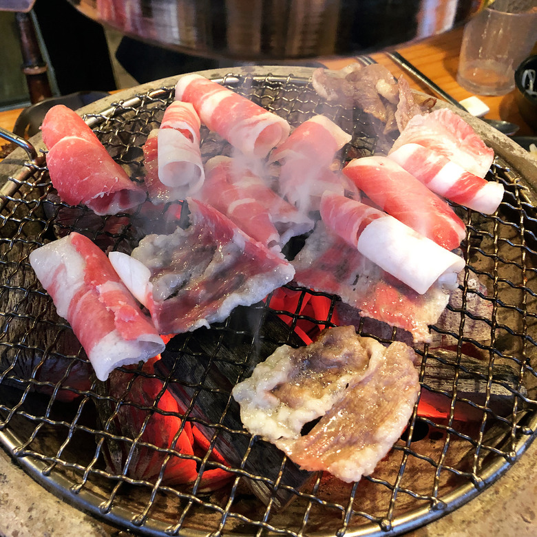 고소하고 쫄깃한 소주 친구 차돌박이 