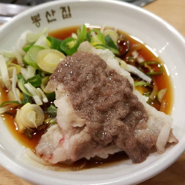 고소하고 쫄깃한 소주 친구 차돌박이 