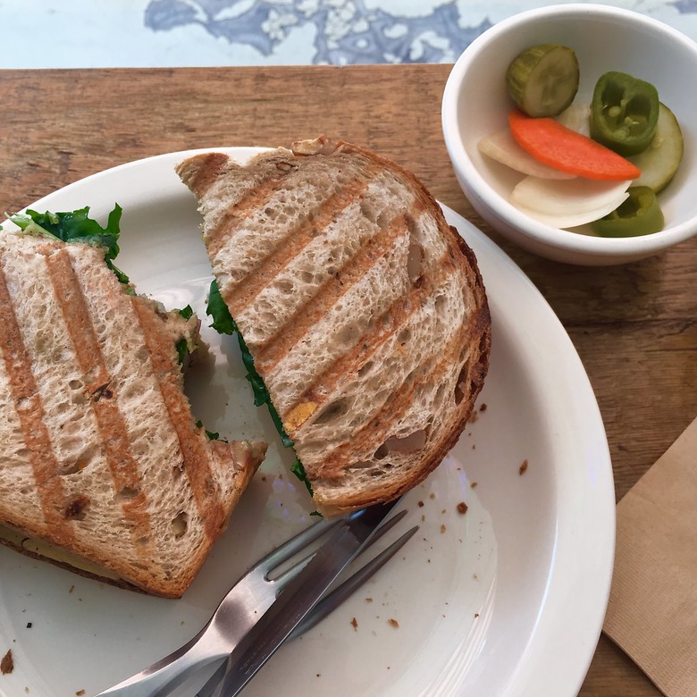 여유로운 주말을 완성 샌드위치 맛집 