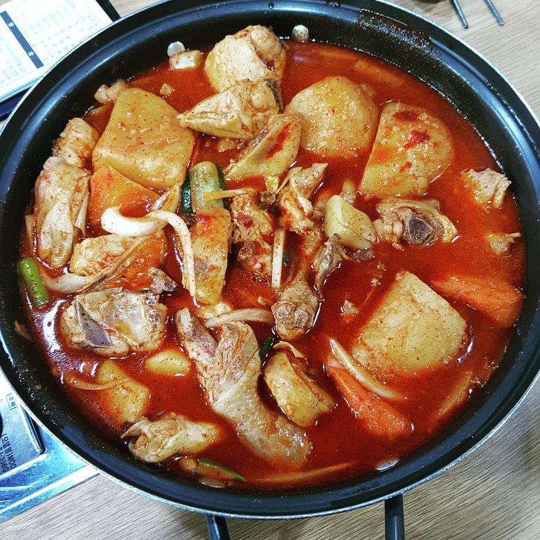 소주 친구, 밥 도둑! 인생 닭볶음탕