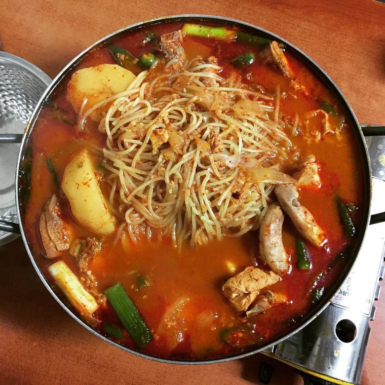 소주 친구, 밥 도둑! 인생 닭볶음탕