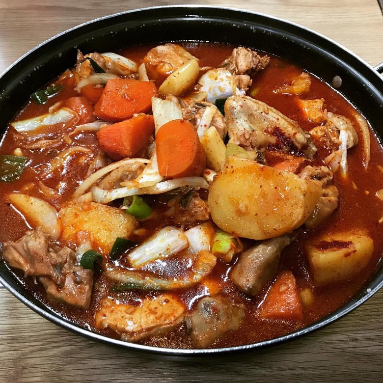 소주 친구, 밥 도둑! 인생 닭볶음탕