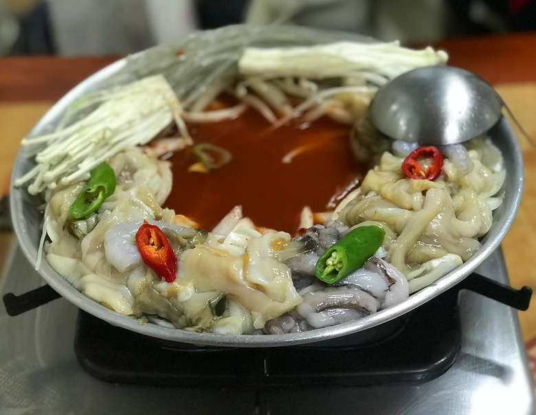 겨울철 속까지 따뜻해지는 얼큰한 국물