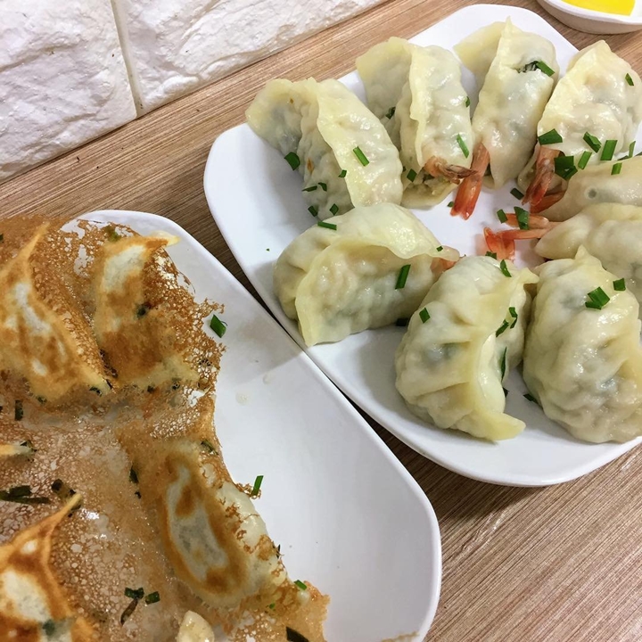 향긋한 육즙이 퍼지는 중국식 수제만두