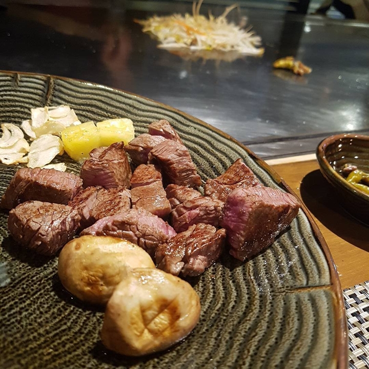 지글지글, 식욕을 자극하는 철판요리 