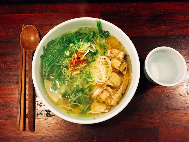 활기가 넘치는  건대입구 맛집 BES