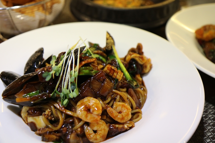 한복 입고 방문하기 좋은 맛집
