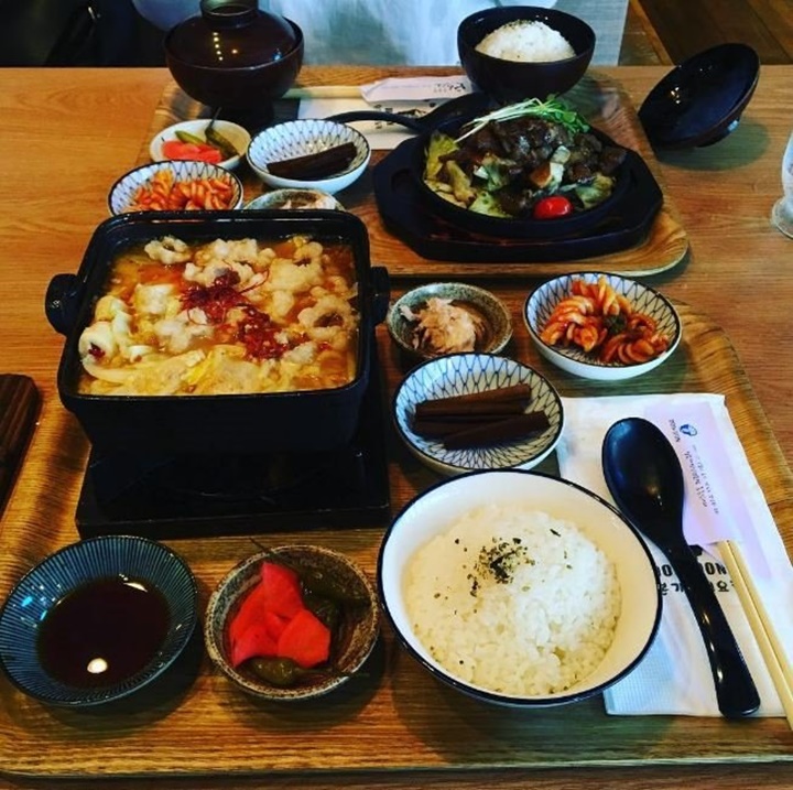 지금 핫한 부산으로 이색맛집 BEST