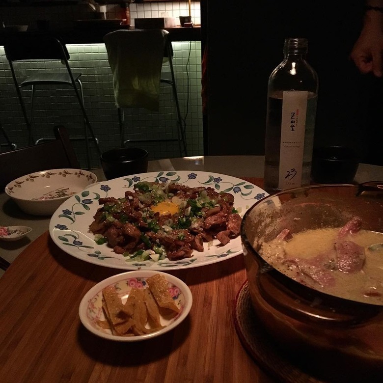 술이 술술~ 어깨춤은 얼쑤 소주 안주