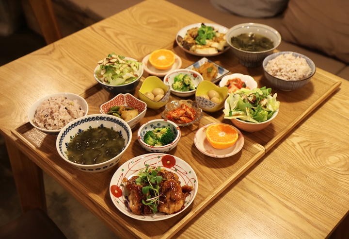 트렌디한 뚜벅이를 위한 홍대 맛집