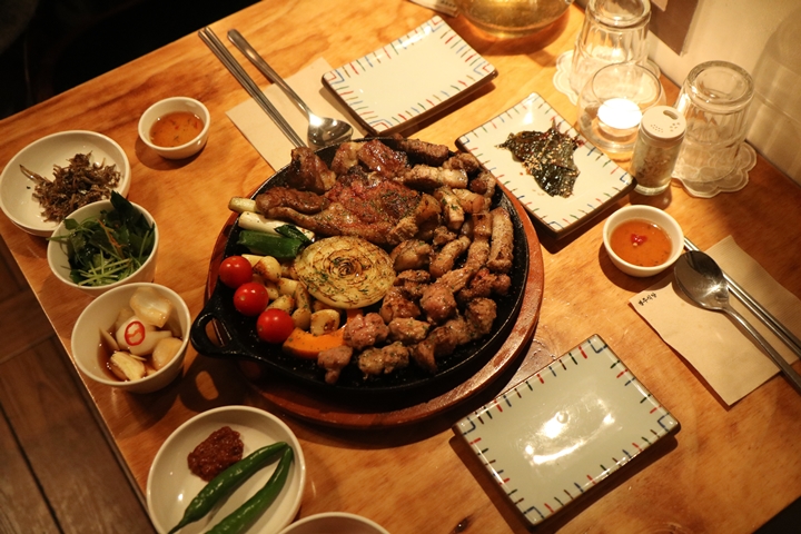 트렌디한 뚜벅이를 위한 홍대 맛집