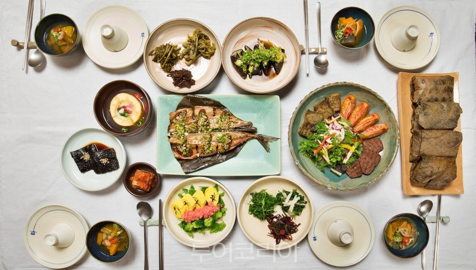 의성 태산들 '태산정식'  안동 화련 '화련정식'  안동 메밀꽃피면 '메밀면'