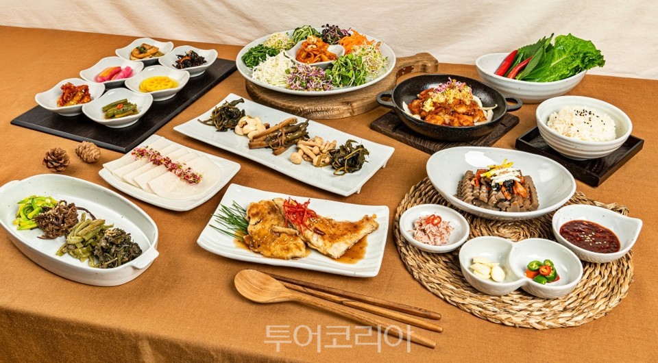 성주 농가맛집 '참외닭구이 특화밥상'  영천든담농가맛집 '홍산마늘오삼불고기'