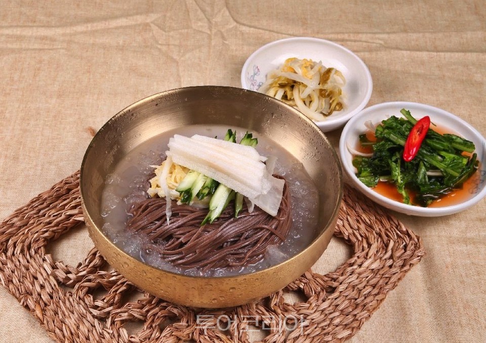 의성 태산들 '태산정식'  안동 화련 '화련정식'  안동 메밀꽃피면 '메밀면'