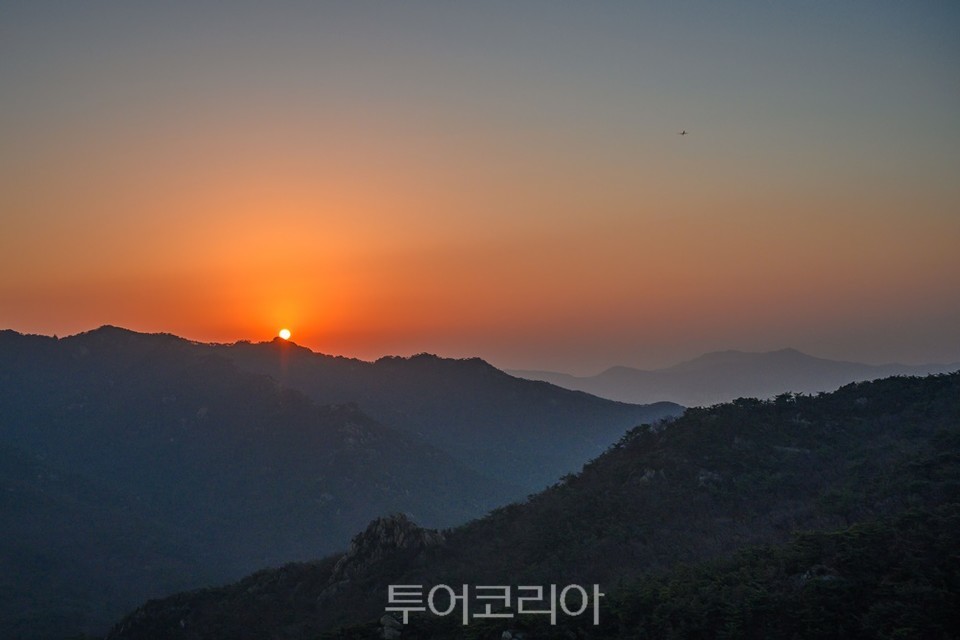 호암산 깃대봉에서 본 일출