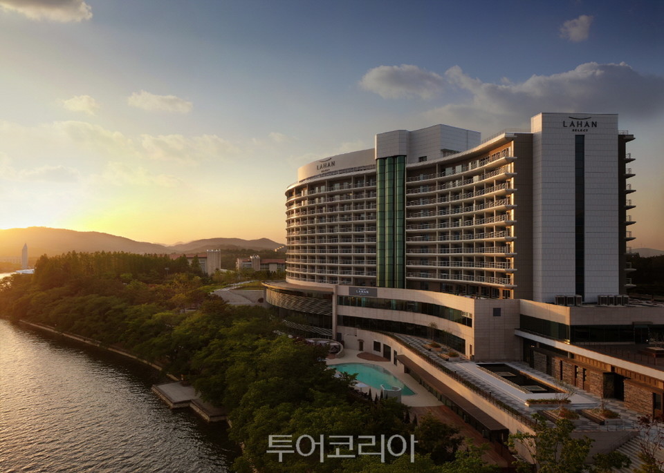 라한셀렉트 경주