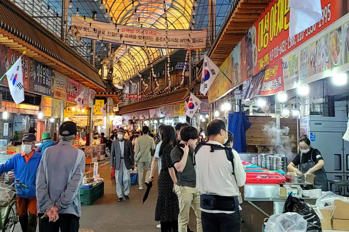 무학시장 거리 