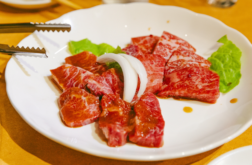 합리적인 가격으로 다양한 부위의 소고기를 맛볼 수 있다