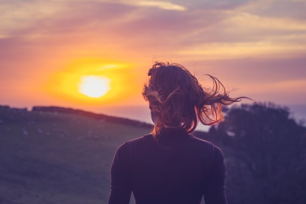 죽음을 겪을 뻔했던 사람들에게서 일어