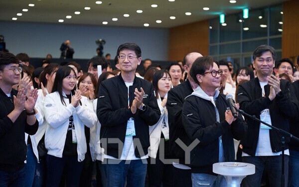 설탕제조사에서 엔터테인먼트산업의 큰 