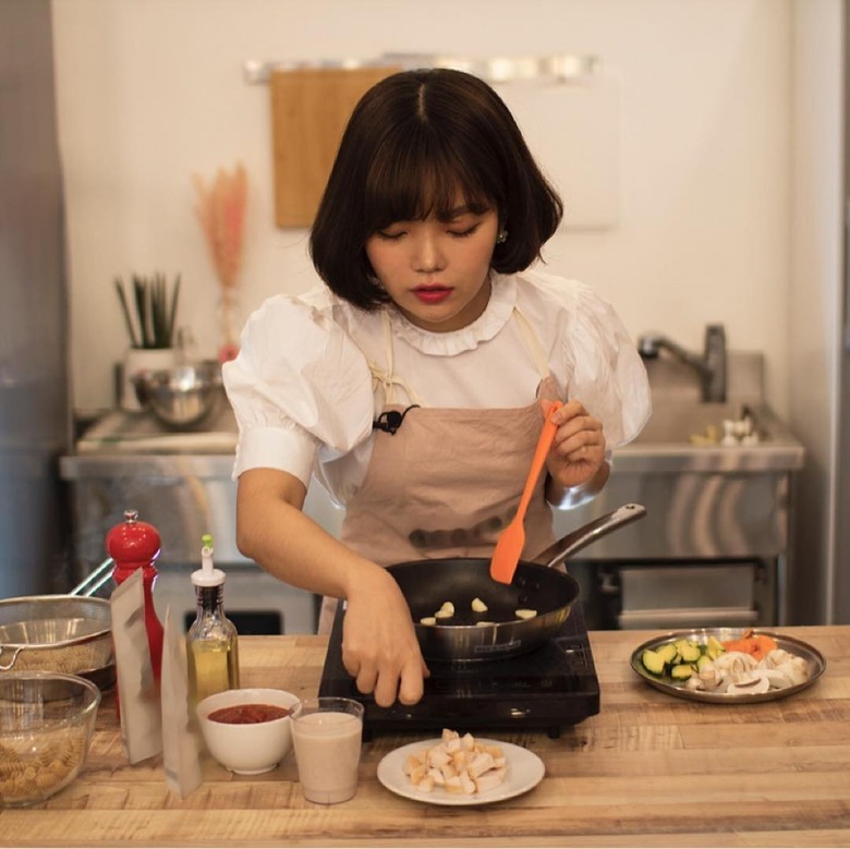 인스타그램을 강타한 ‘홈트’의 대가