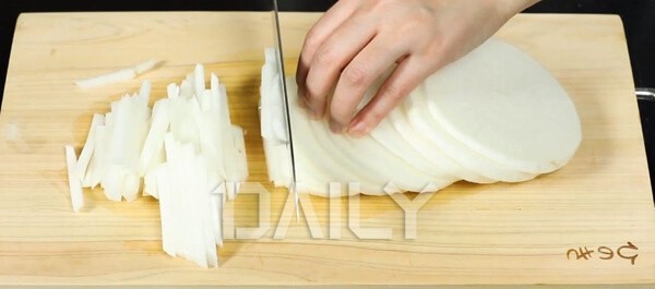 백종원 레시피보다 맛있는 '무생채' 