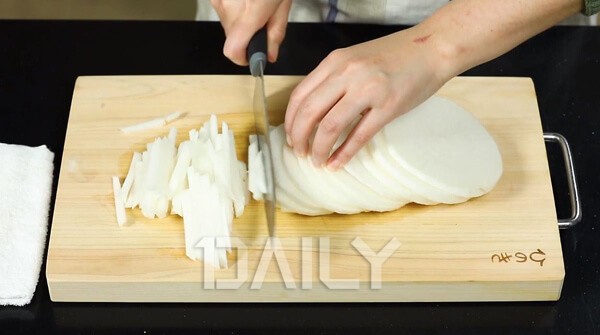 백종원 레시피보다 맛있는 '무생채' 