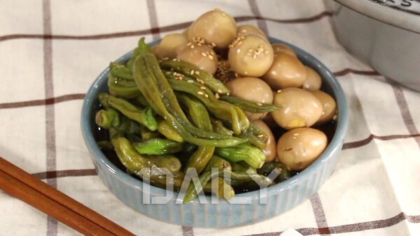 가정식 최고의 반찬! 꽈리고추 메추리