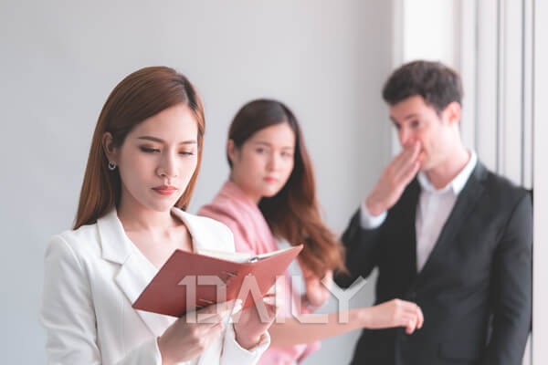 직장인이라면 100% 공감할 '직장생