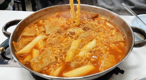 칼 퇴근 실패하게 만드는 공덕역 맛집