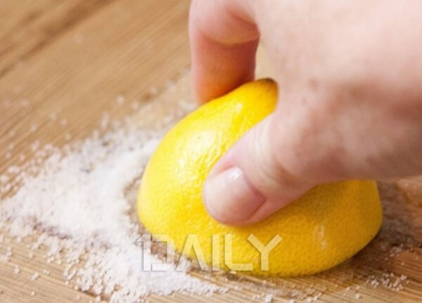 퀴퀴한 냄새 안녕! 주방 악취 제거하