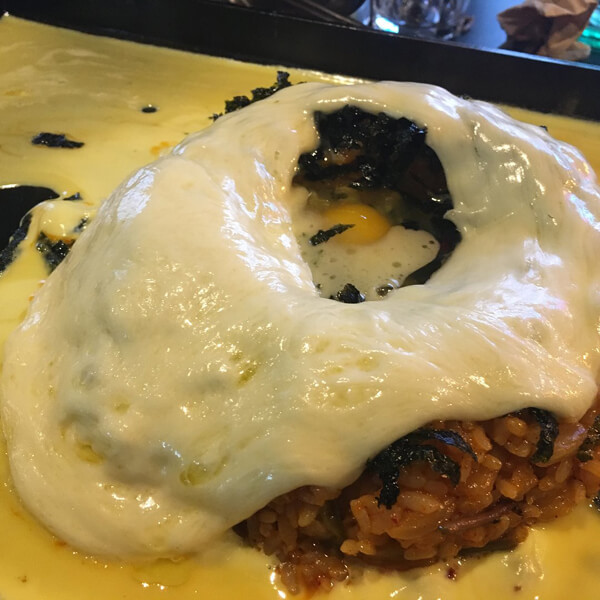 먹방의 즐거움이 있는 홍대 맛집 베스